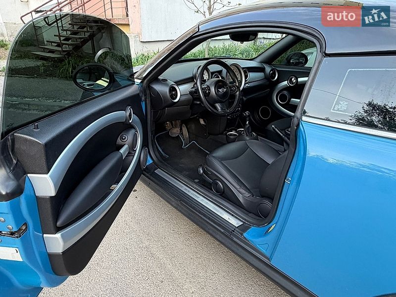 Хэтчбек MINI Cooper 2012 в Харькове