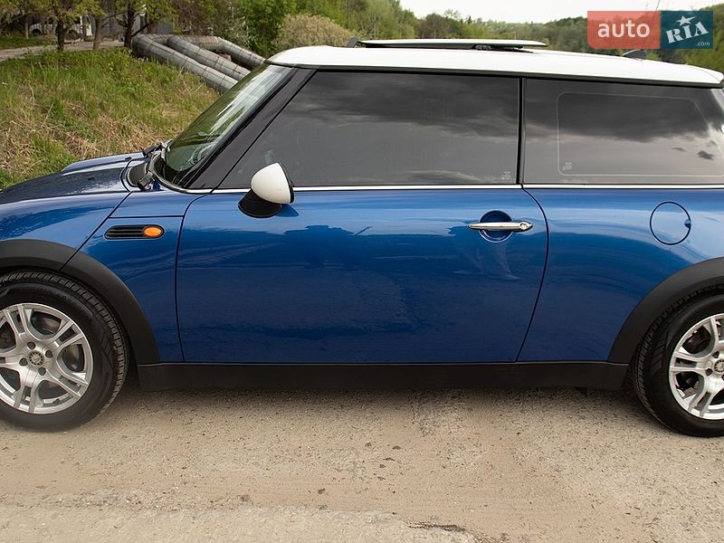 Хэтчбек MINI Cooper 2006 в Киеве
