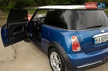 Хэтчбек MINI Cooper 2006 в Киеве