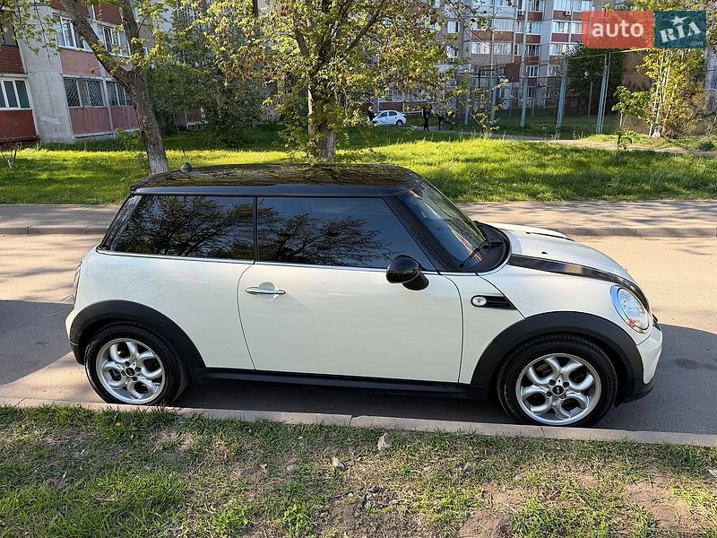 Хэтчбек MINI Cooper 2013 в Киеве