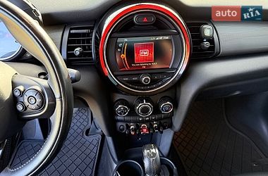 Хэтчбек MINI Cooper 2019 в Кременчуге