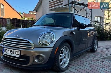 Хэтчбек MINI Cooper 2011 в Львове