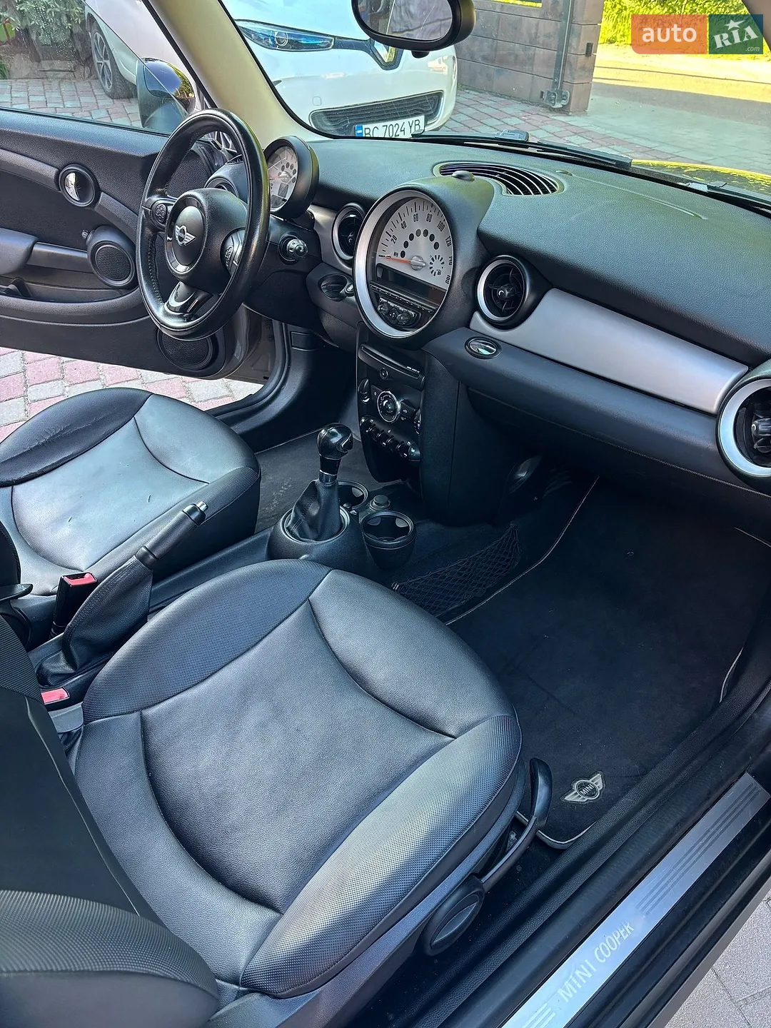 2011 MINI Cooper - мініатюра 11