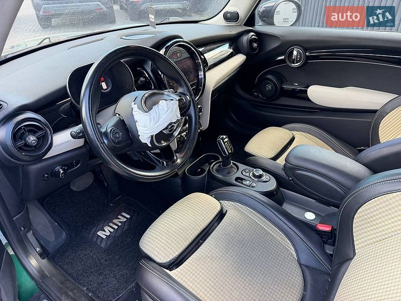 Хэтчбек MINI Cooper 2021 в Луцке фото 15 Хэтчбек MINI Cooper 2021 в Луцке