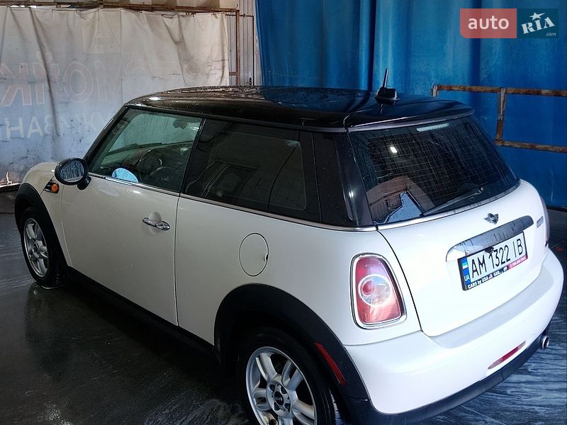 2012 Mini Cooper Hardtop, VIN WMWSU3C55CT367286:plate — фото 1 (autoria)