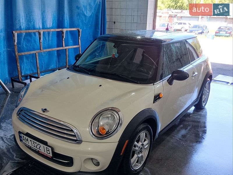 MINI Cooper 2012
