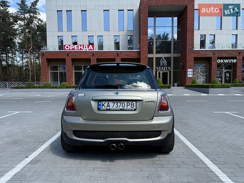 Хэтчбек MINI Cooper 2010 в Ирпене