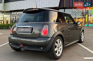 Хэтчбек MINI Cooper 2005 в Киеве
