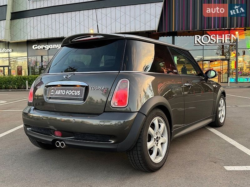 Хэтчбек MINI Cooper 2005 в Киеве