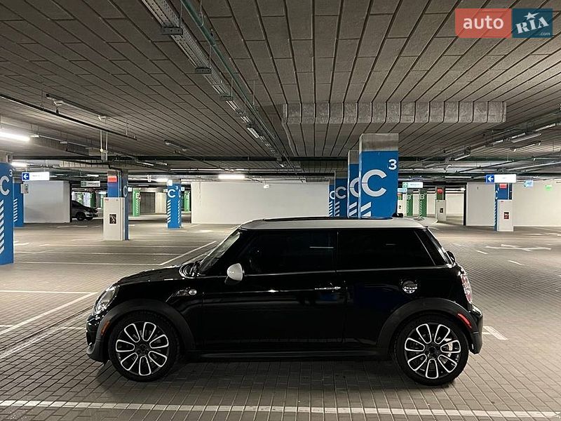 Хетчбек MINI Cooper 2012 в Києві