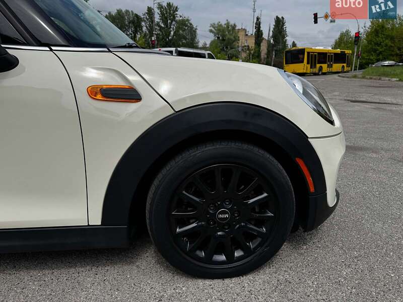 Хетчбек MINI Cooper 2016 в Києві