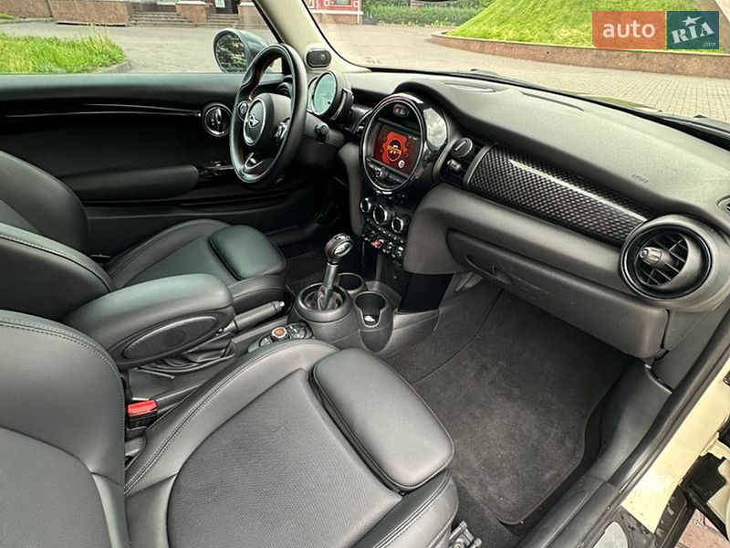Хэтчбек MINI Cooper 2018 в Днепре фото 18 Хэтчбек MINI Cooper 2018 в Днепре