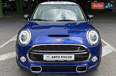 Хэтчбек MINI Cooper 2018 в Киеве