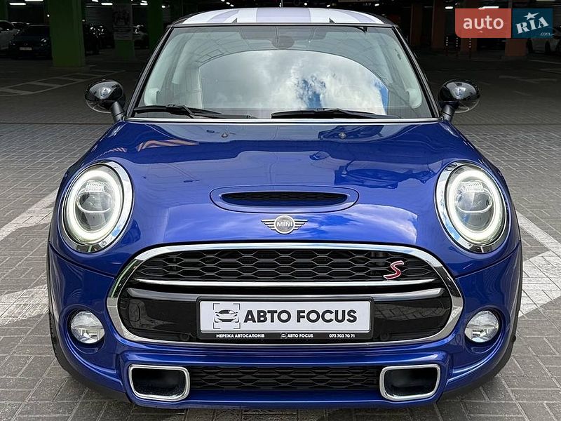 Хэтчбек MINI Cooper 2018 в Киеве