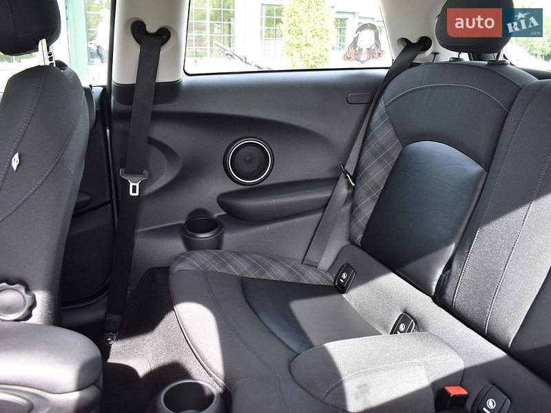 Хетчбек MINI Cooper 2014 в Києві фото 12 Хетчбек MINI Cooper 2014 в Києві