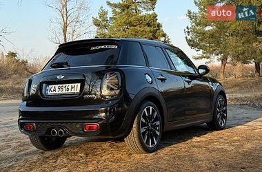 Хэтчбек MINI Cooper 2017 в Киеве