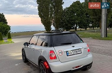 Хэтчбек MINI Cooper 2011 в Киеве