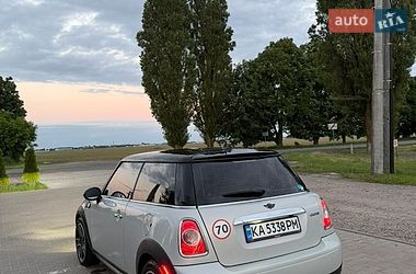 Хэтчбек MINI Cooper 2011 в Киеве