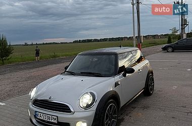Хэтчбек MINI Cooper 2011 в Киеве
