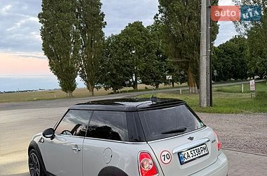 Хэтчбек MINI Cooper 2011 в Киеве