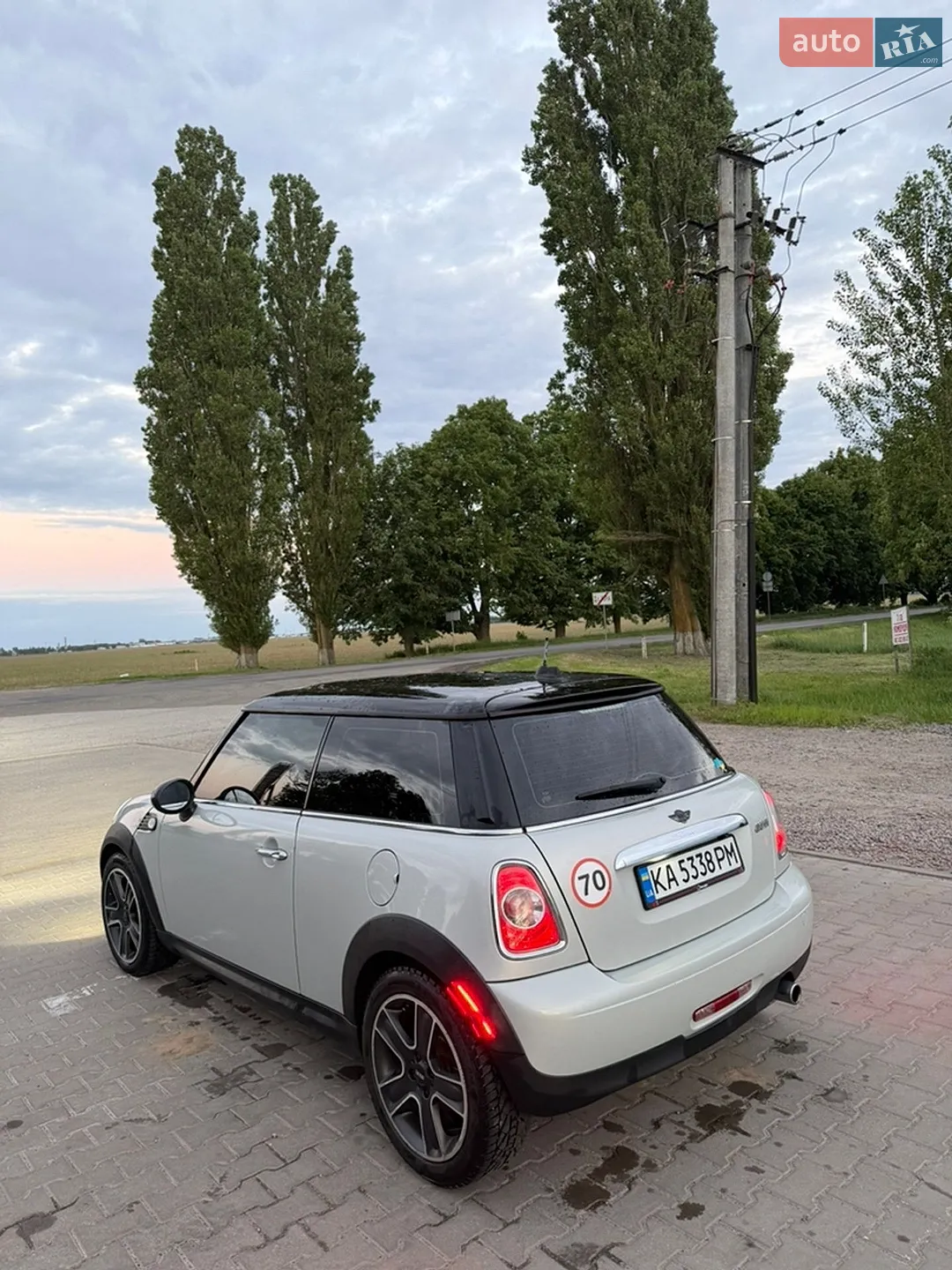 2011 MINI Cooper - мініатюра 22