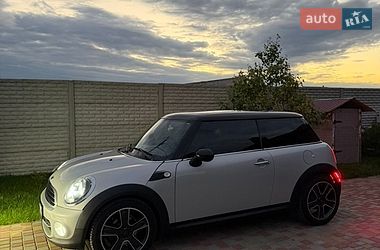 Хэтчбек MINI Cooper 2011 в Киеве