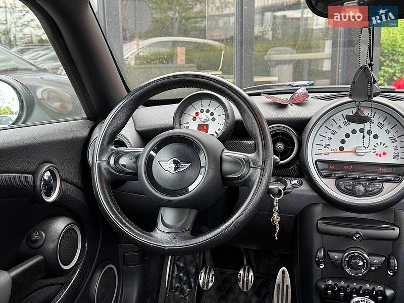 Хэтчбек MINI Cooper 2011 в Киеве
