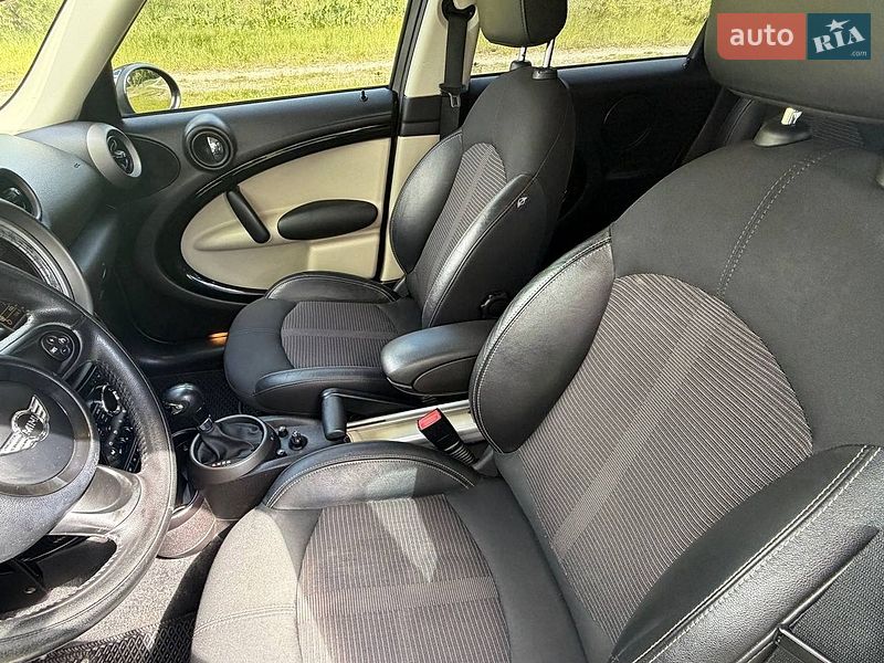 Хэтчбек MINI Cooper 2012 в Житомире