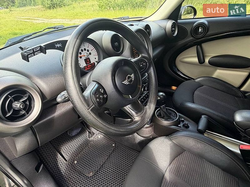 Хэтчбек MINI Cooper 2012 в Житомире