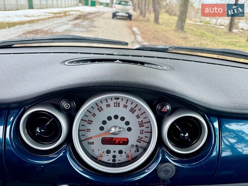 Хэтчбек MINI Cooper 2006 в Киеве