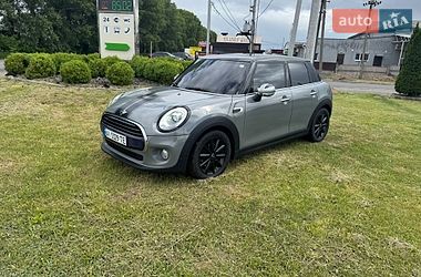 Хэтчбек MINI Cooper 2016 в Броварах
