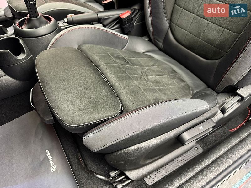 Хэтчбек MINI Cooper 2019 в Киеве