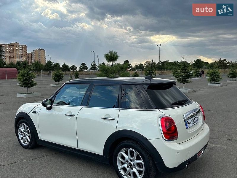 Хетчбек MINI Cooper 2015 в Одесі