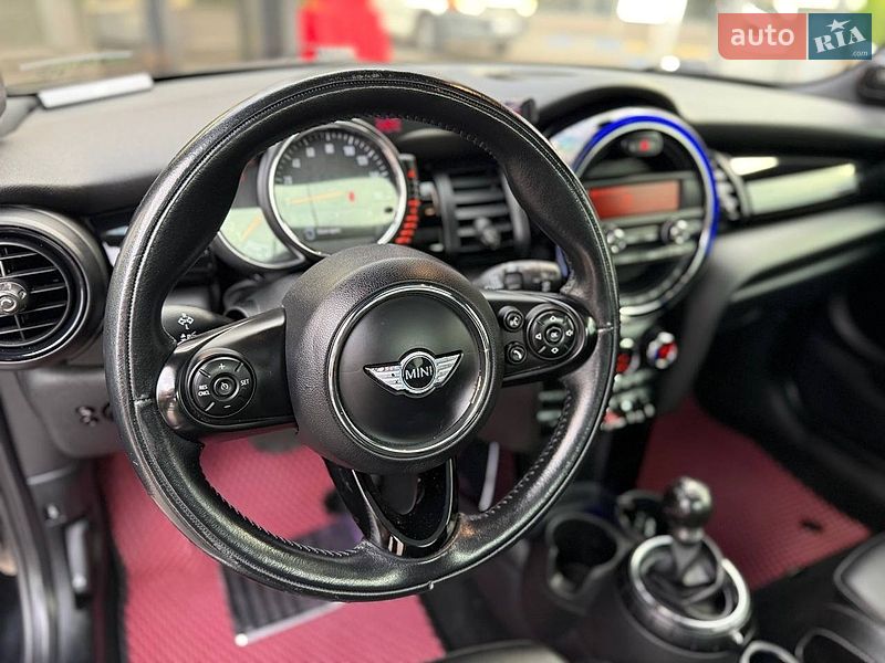Хэтчбек MINI Cooper 2015 в Киеве