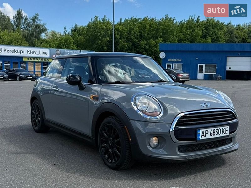 Хетчбек MINI Cooper 2017 в Києві