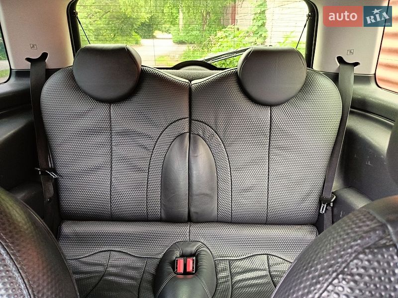 Хетчбек MINI Cooper 2005 в Запоріжжі