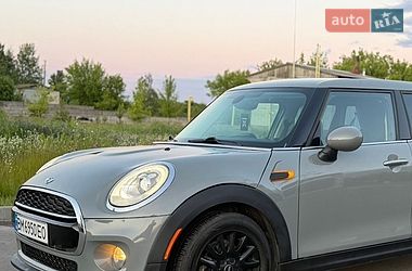 Хэтчбек MINI Cooper 2017 в Шостке