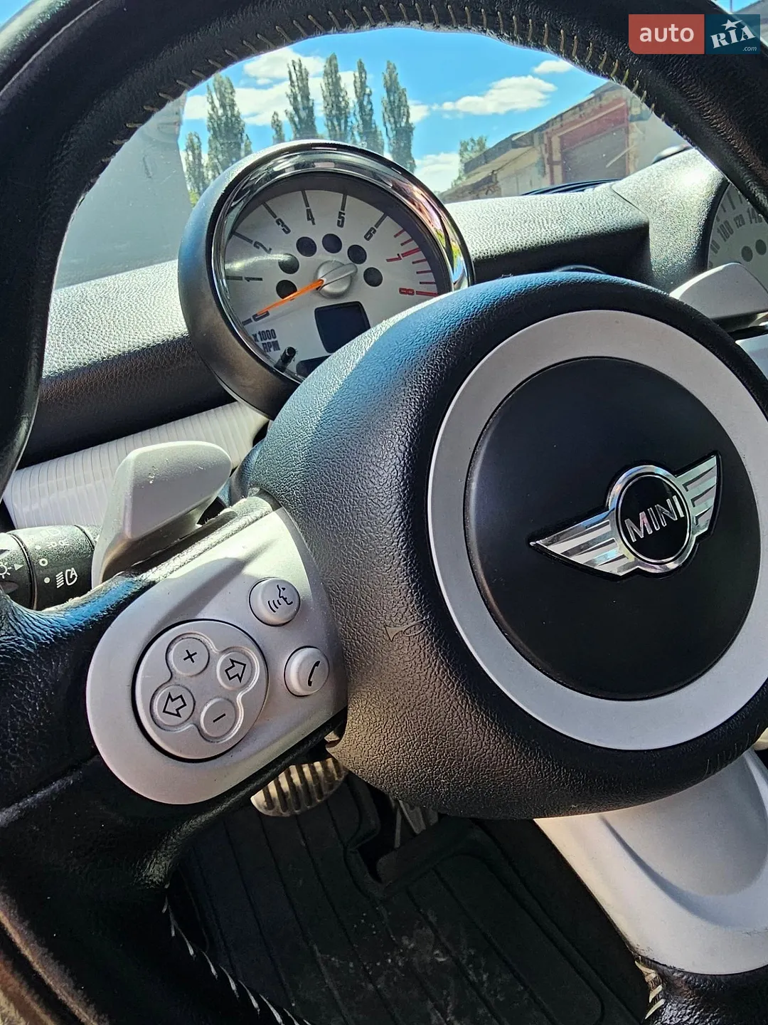 2010 MINI Cooper - мініатюра 22