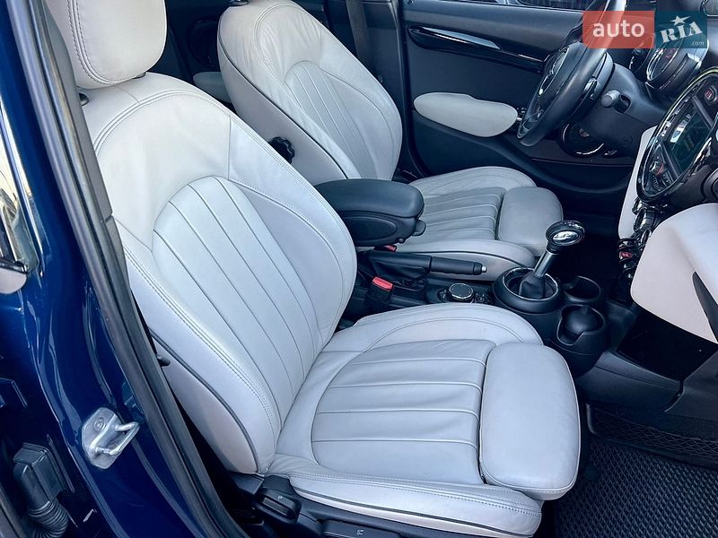 Хэтчбек MINI Cooper 2018 в Киеве фото 49 Хэтчбек MINI Cooper 2018 в Киеве