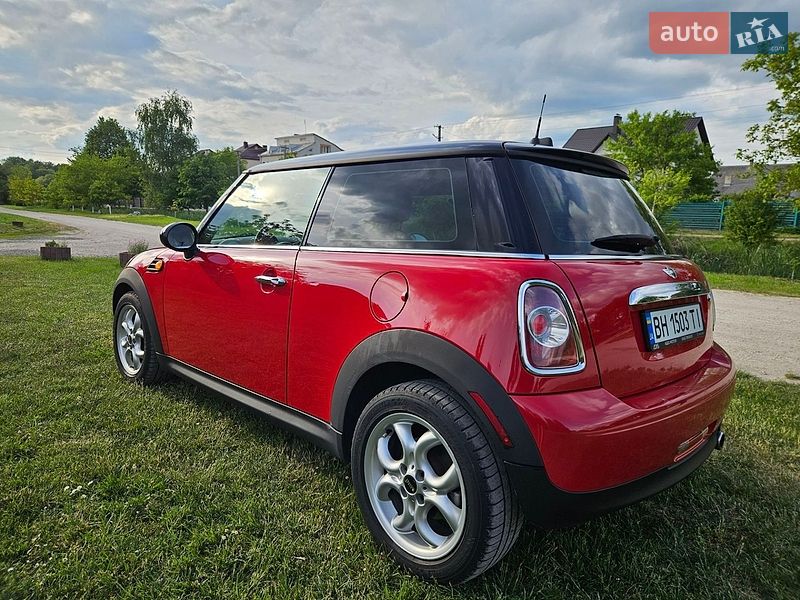 Хэтчбек MINI Cooper 2012 в Бродах