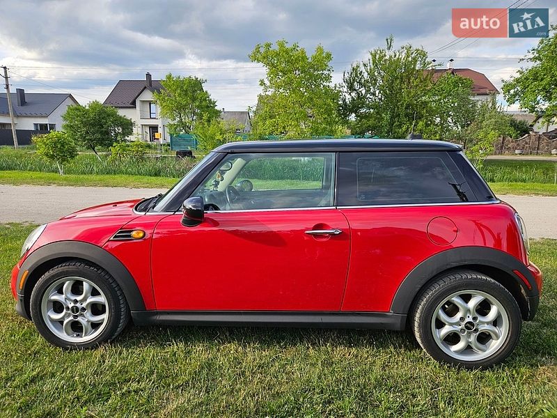 Хэтчбек MINI Cooper 2012 в Бродах