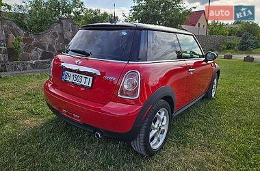 Хэтчбек MINI Cooper 2012 в Бродах