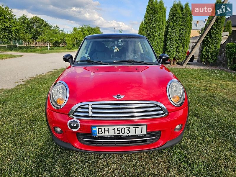 Хэтчбек MINI Cooper 2012 в Бродах