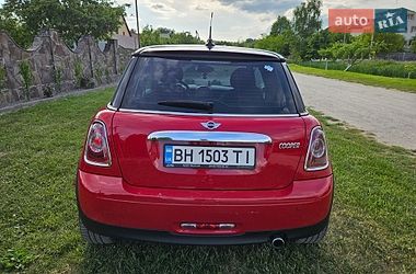 Хэтчбек MINI Cooper 2012 в Бродах