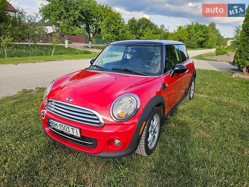 Хэтчбек MINI Cooper 2012 в Бродах