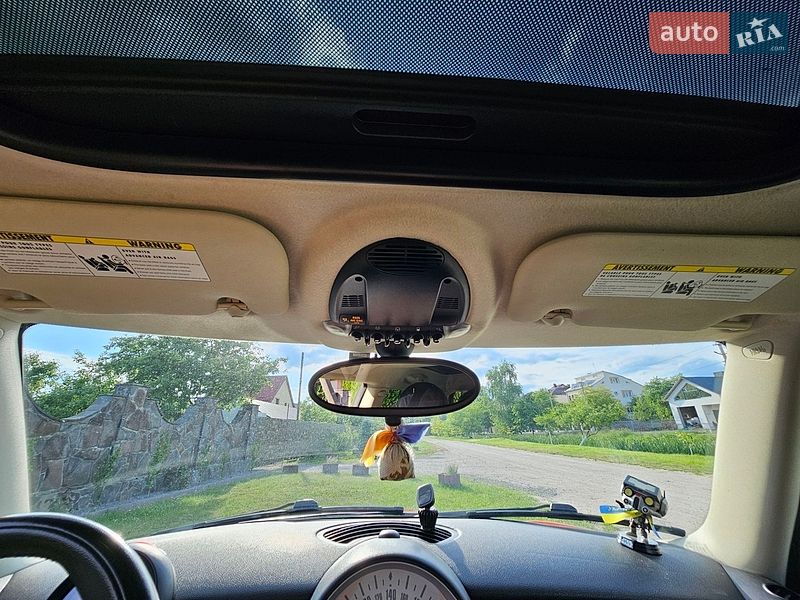Хэтчбек MINI Cooper 2012 в Бродах