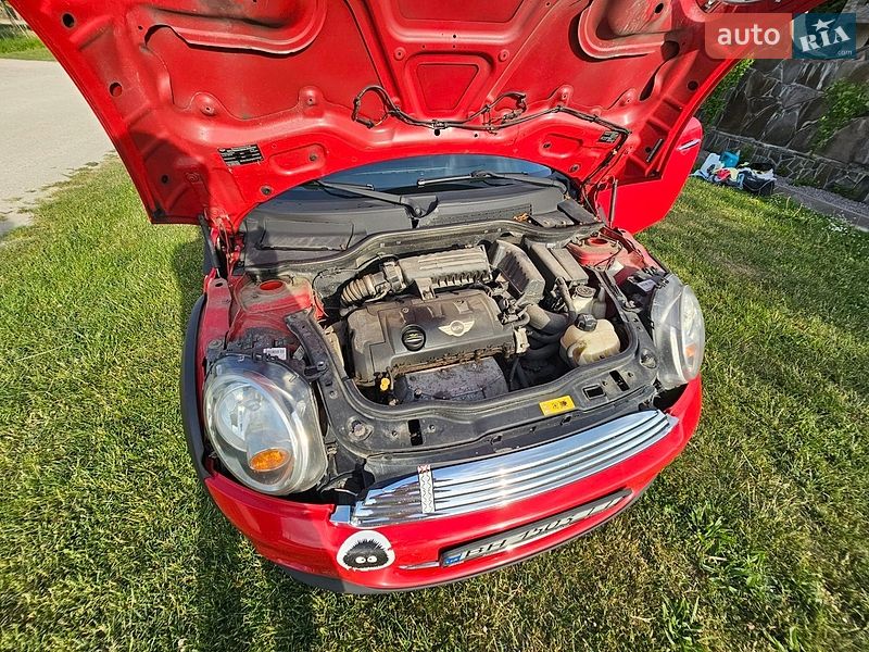 Хэтчбек MINI Cooper 2012 в Бродах