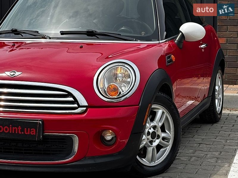Хетчбек MINI Cooper 2011 в Білогородці