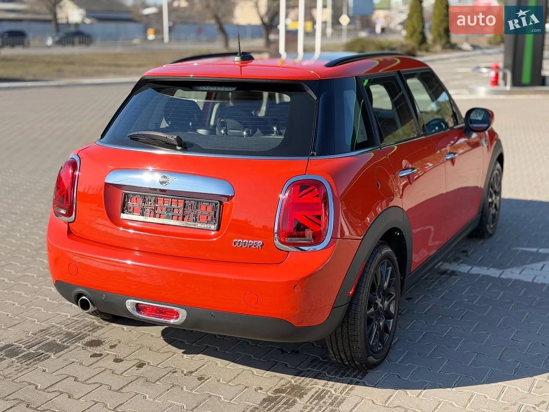 2020 MINI Cooper - мініатюра 10