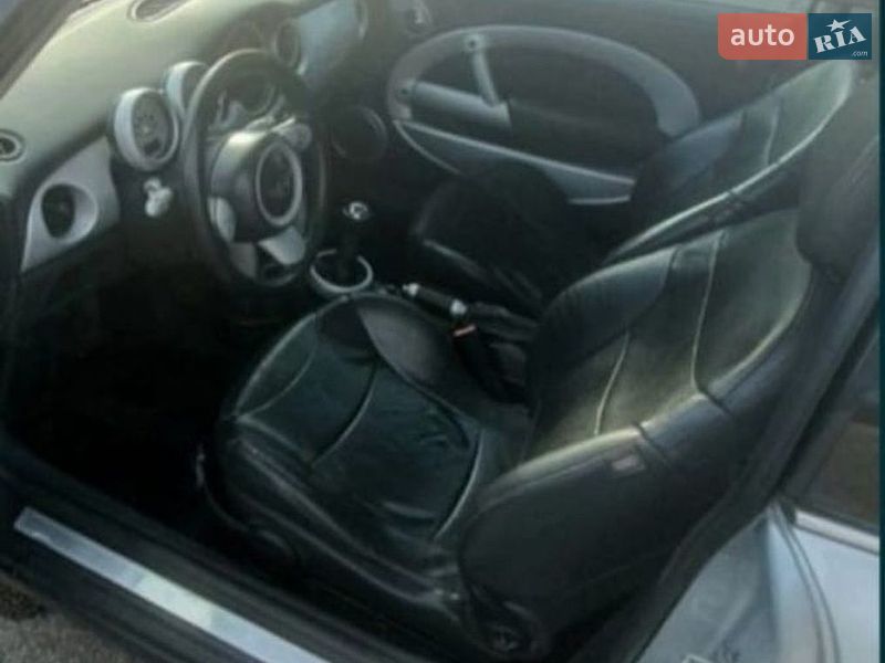 Хэтчбек MINI Cooper 2004 в Одессе